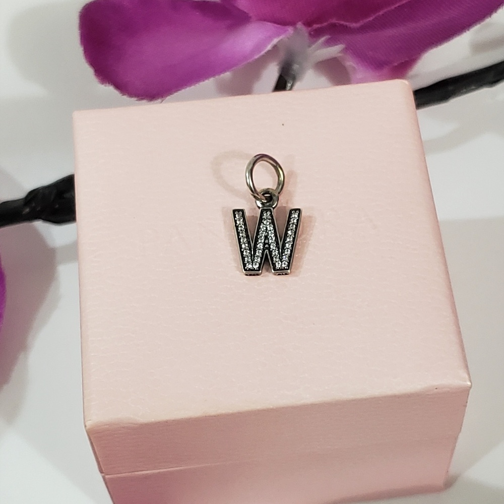 🚫 SOLD🚫 Pandora W Letter Dangle Charm